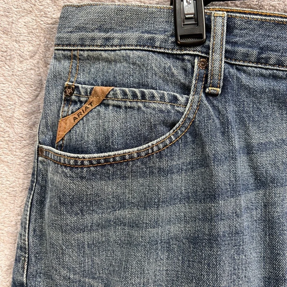 Ariat over features